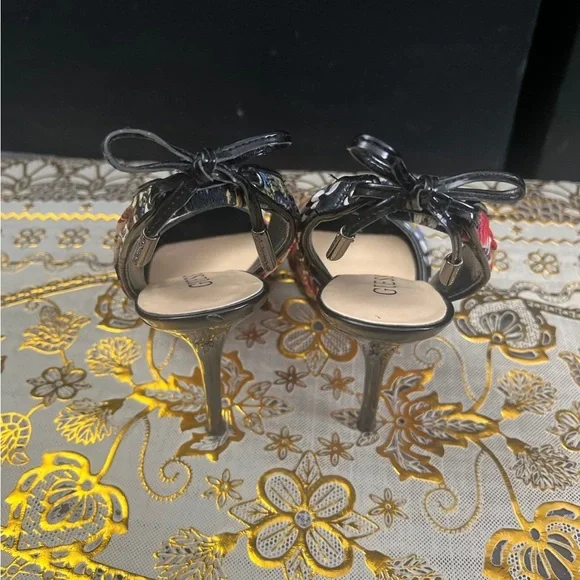Guess  Stilettos Heels - Picture 2 of 10
